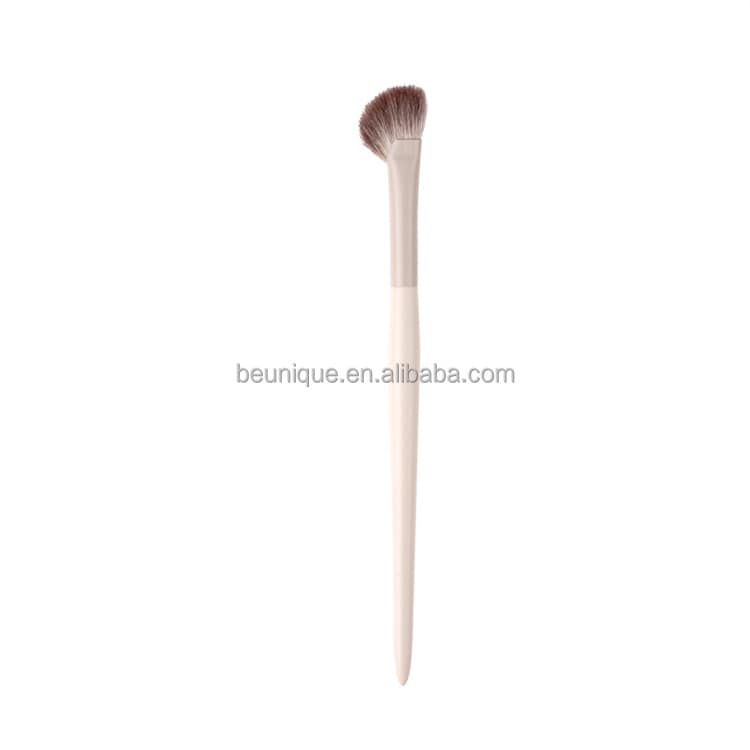 Custom Luxury Wholesale Travel Multifunction Single Small Fan Highlighter Brush Eyebrow Perfect Makeup Nose Contouring Brushes - Image 3
