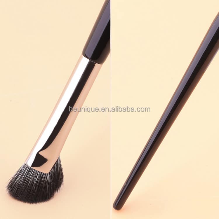 Custom Luxury Wholesale Travel Multifunction Single Small Fan Highlighter Brush Eyebrow Perfect Makeup Nose Contouring Brushes - Image 4