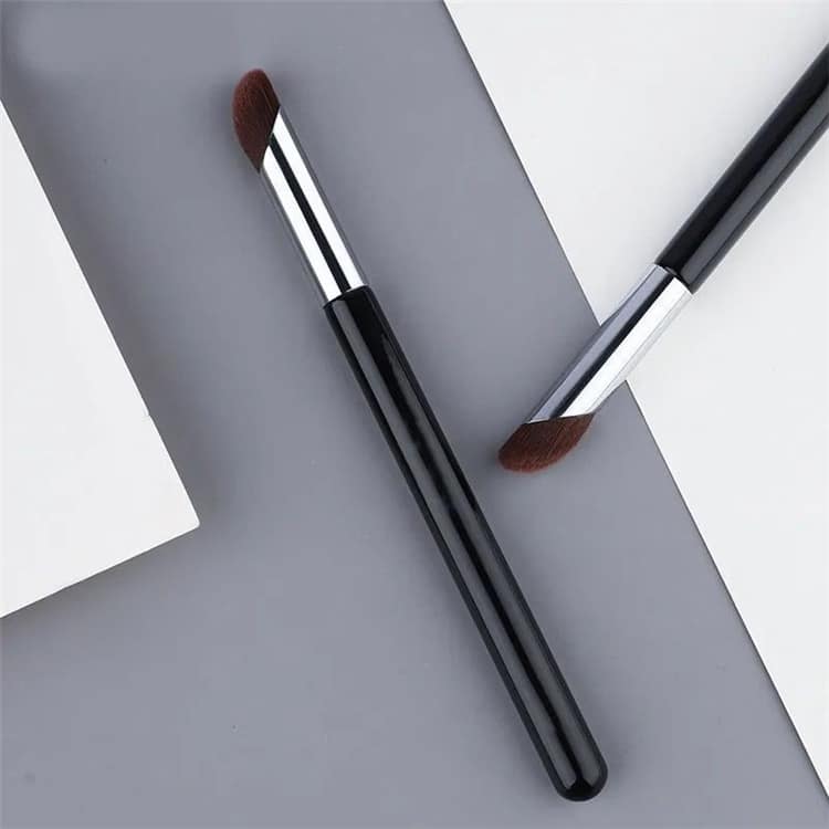 Customized Professional Concealer Makeup Brushes New Single Definer Slanted Make-Up Small Concealer Blending Brush Private Label - Image 2