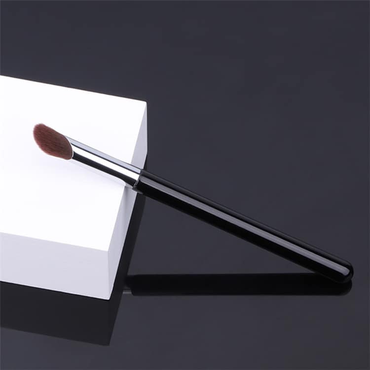 Customized Professional Concealer Makeup Brushes New Single Definer Slanted Make-Up Small Concealer Blending Brush Private Label - Image 7