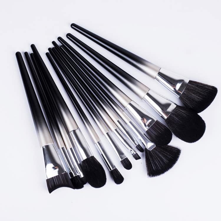 12pcs Gradient Color Vegan Whole Black Makeup Brushes Professional Makeup Brush Sets Custom Branding - Image 6