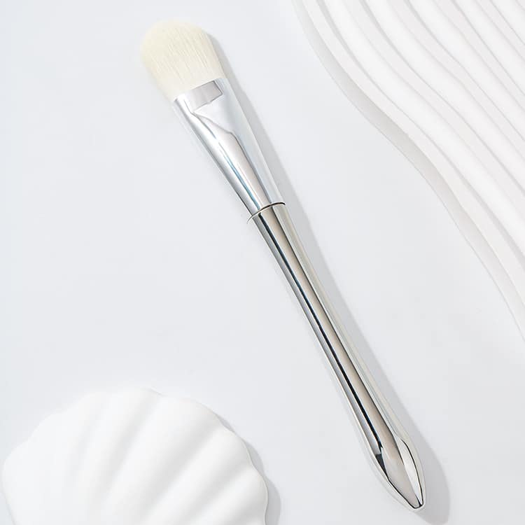 New Design Nice Soft Vegan White Silver Plastic Fan Clay Face Mask Brush Foundation Applicator Logo Custom-Facial-Mask-Brush - Image 5