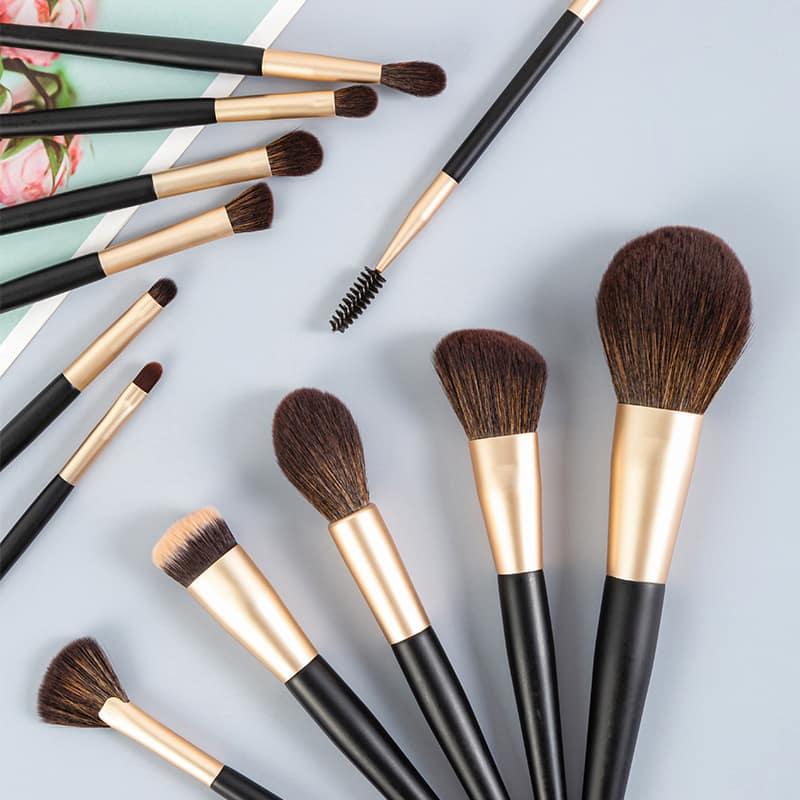 Lilywild Best 12 Pieces Custom Logo Premium Soft Vegan Individual Black Gold Luxury Professional Makeup Brush Set High Quality - Image 6
